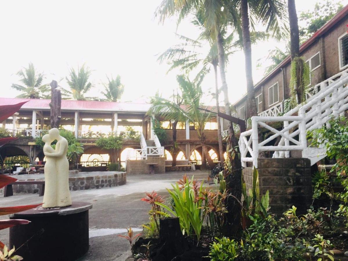 Sunbloom Beachfront Hotel And Restaurant Zambales Sinabacan 外观 照片