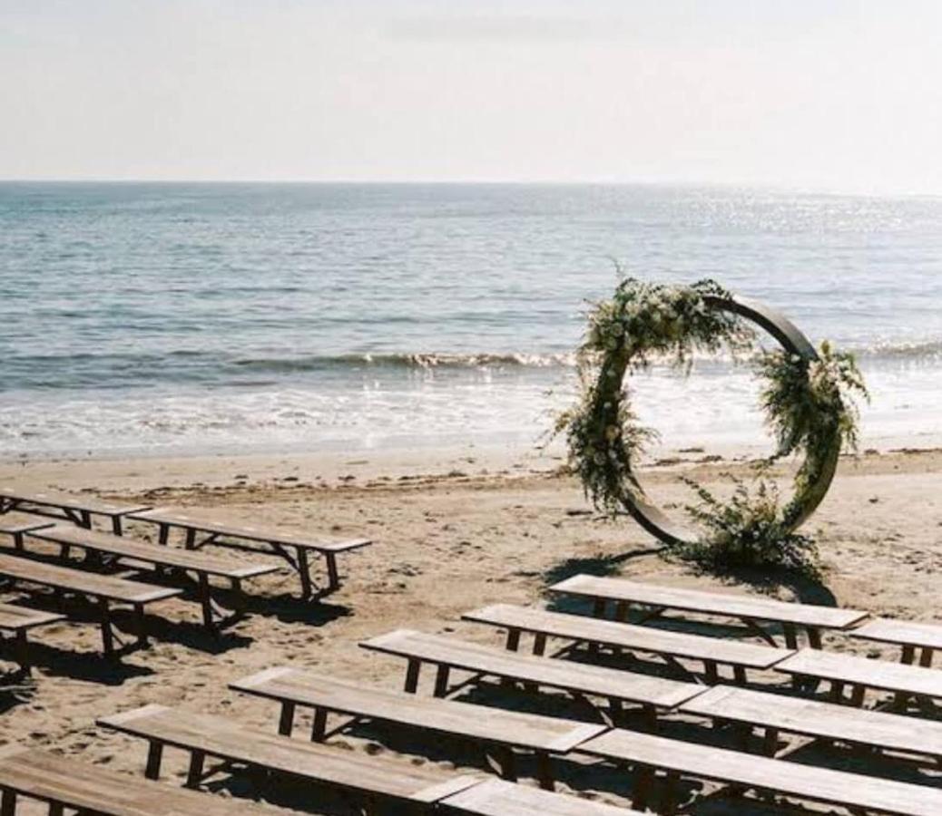 Sunbloom Beachfront Hotel And Restaurant Zambales Sinabacan 外观 照片