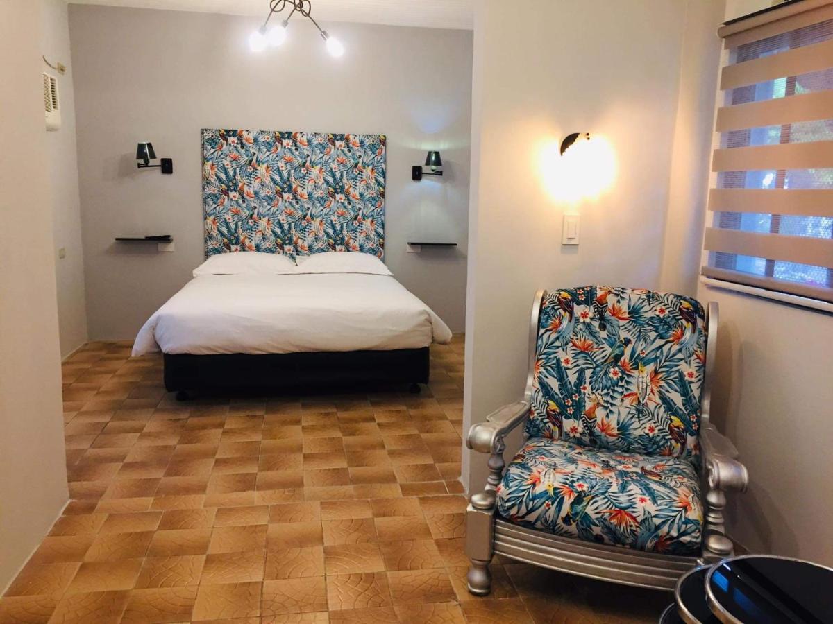 Sunbloom Beachfront Hotel And Restaurant Zambales Sinabacan 外观 照片