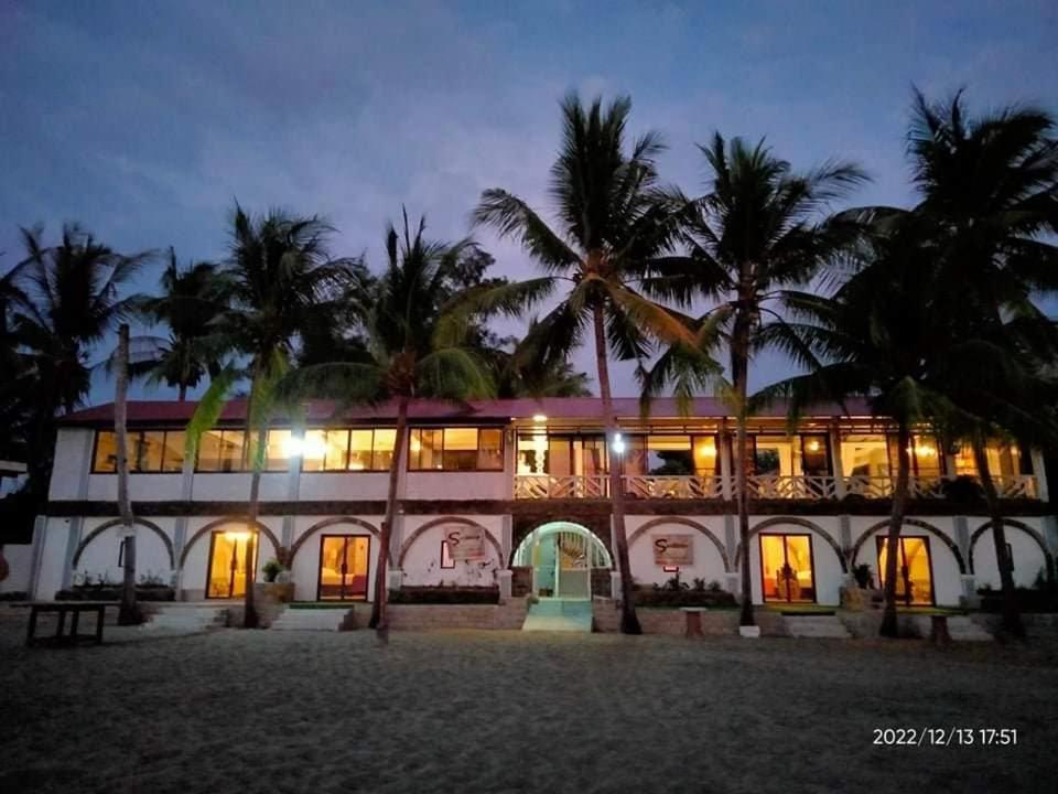 Sunbloom Beachfront Hotel And Restaurant Zambales Sinabacan 外观 照片