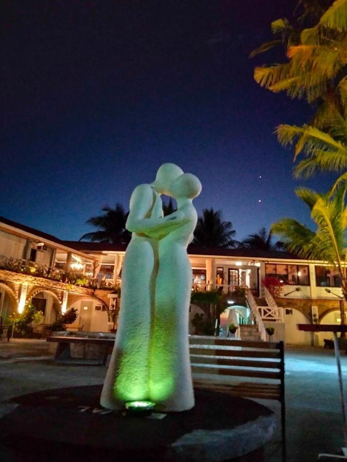 Sunbloom Beachfront Hotel And Restaurant Zambales Sinabacan 外观 照片