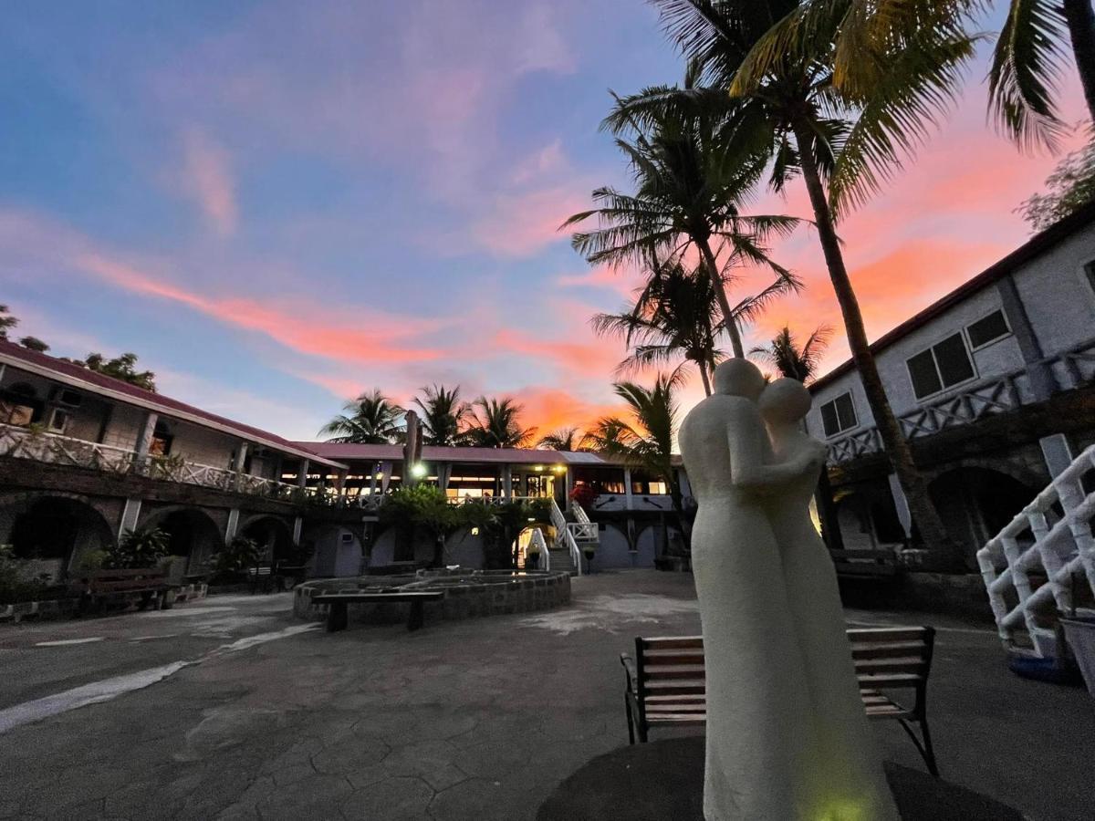 Sunbloom Beachfront Hotel And Restaurant Zambales Sinabacan 外观 照片