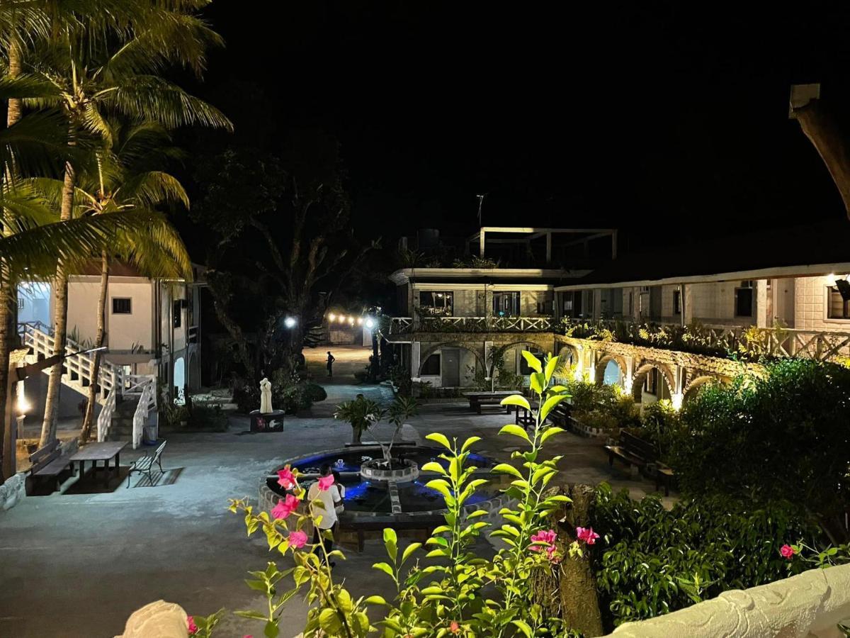 Sunbloom Beachfront Hotel And Restaurant Zambales Sinabacan 外观 照片