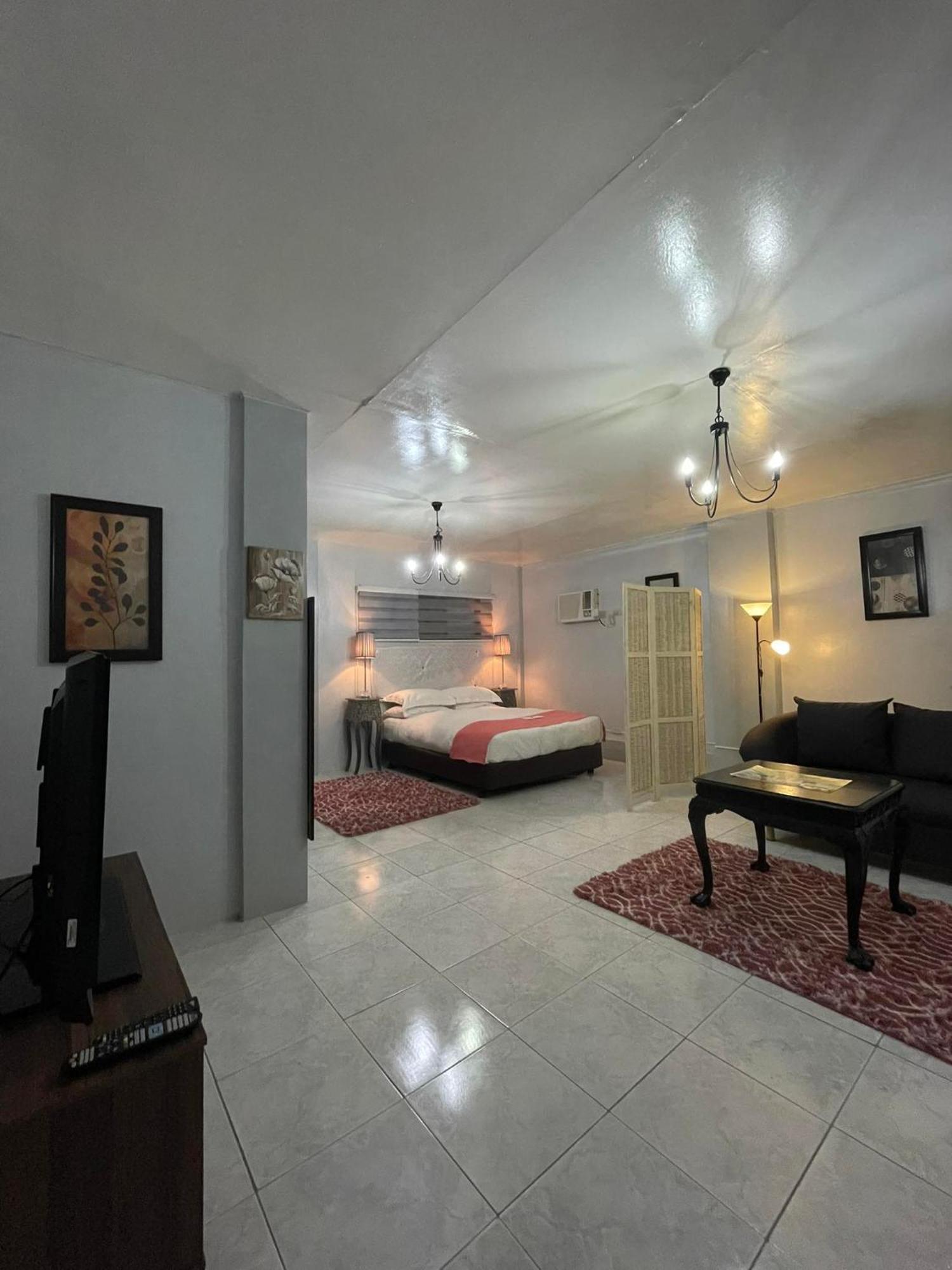 Sunbloom Beachfront Hotel And Restaurant Zambales Sinabacan 外观 照片